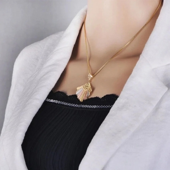 Women's Jewelry Necklace Set - Picture 2 of 3